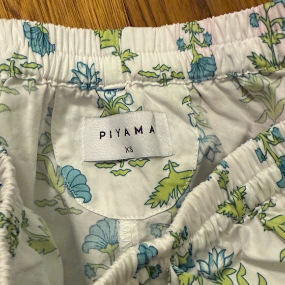 Piyama Nicolette Blue and White Floral Lotus Pajama Set - Picture 3 of 5